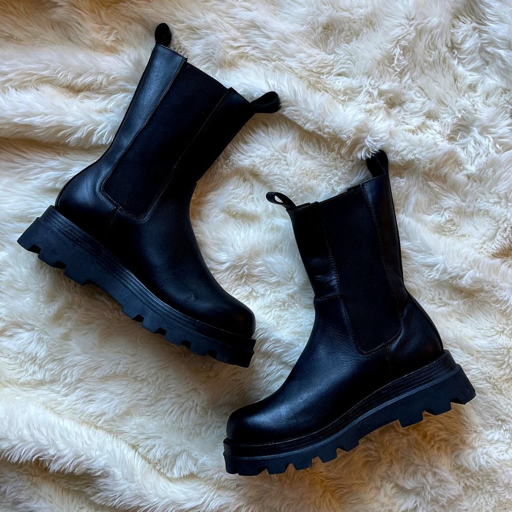 NEW Steve Madden Explorer Black Leather Chelsea Boot